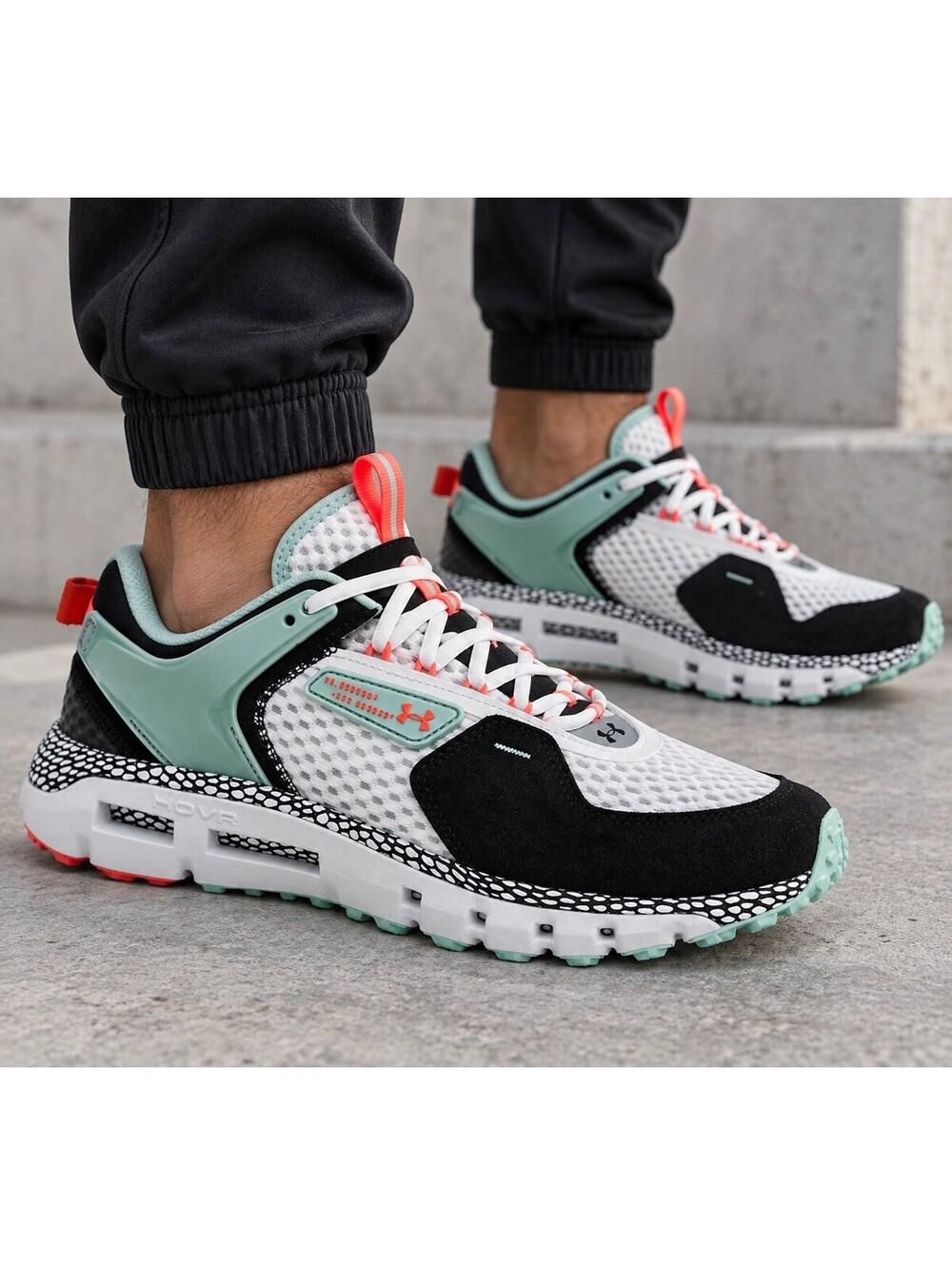 Under Armour HOVR Summit Men’s 9.5 Women’s 11 Black White Teal 3022579-002